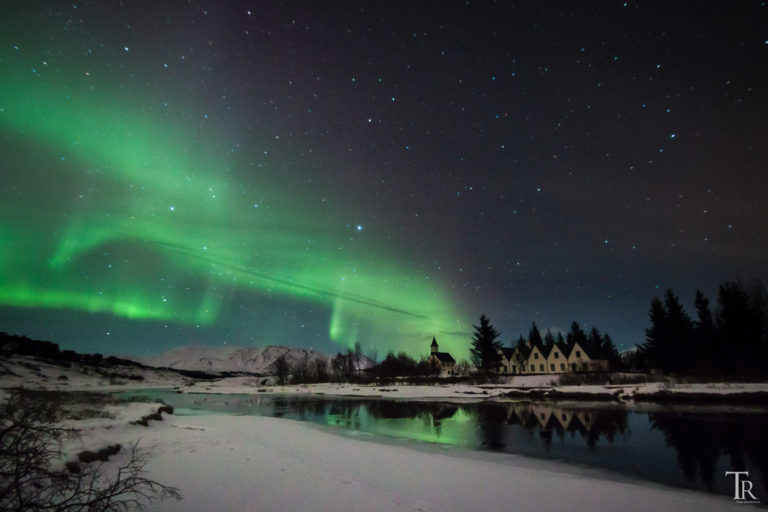 Read more about the article Polarlichter im Þingvellir-Nationalpark