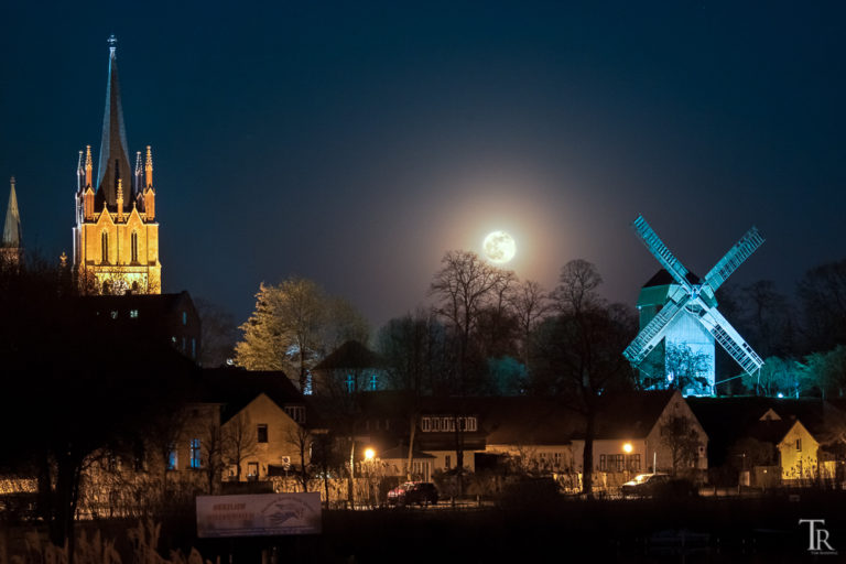 Mehr über den Artikel erfahren Supermond: Begriff, Planung und Zielfoto