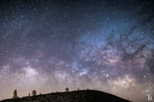 Milchstraße mit Sternwarte auf Teneriffa