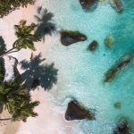 Seychellen-Strand von oben